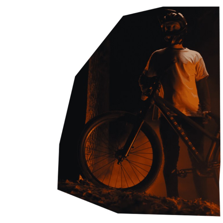 Weekday Watch Hunter Moon Commencal