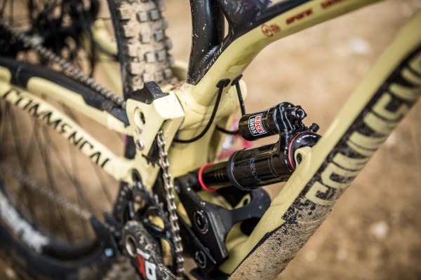 Amaury Pierron Commecal Supreme Boris Beyer